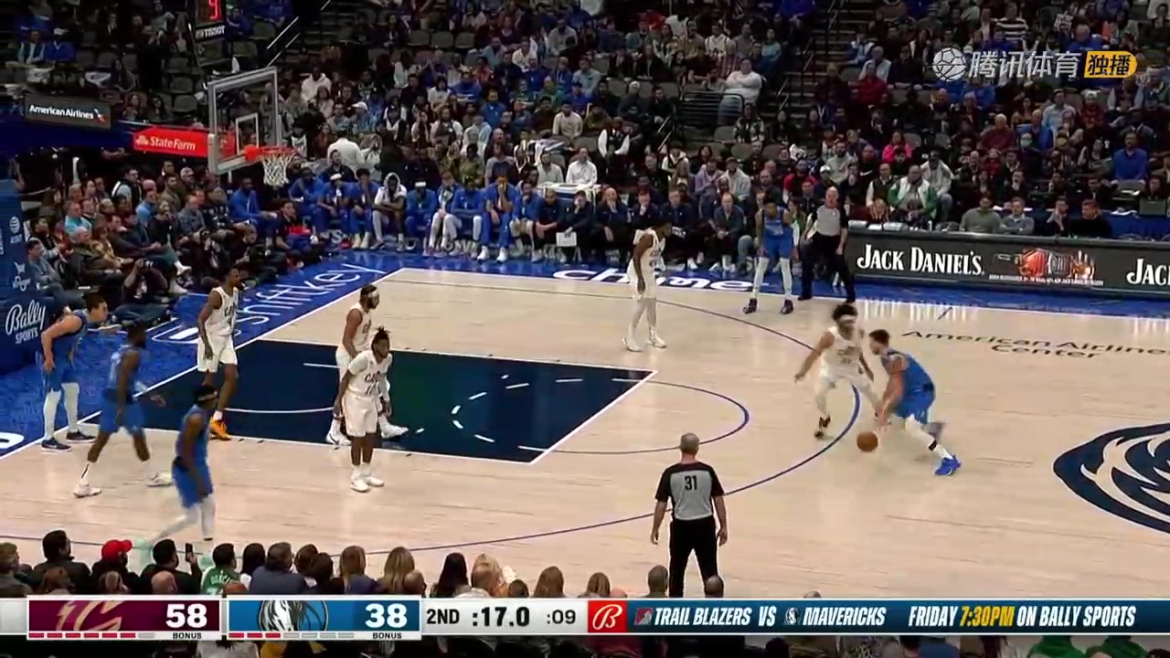 魔術(shù)師附體！東契奇神仙不看人背傳 畢竟周最佳助攻TOP10！